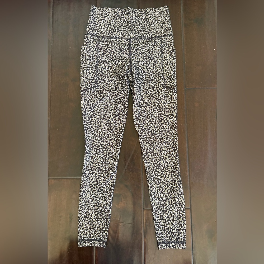 Athleta XXS Salutation Stash 7/8 Tight Legging Leopard Camo Brown Green White